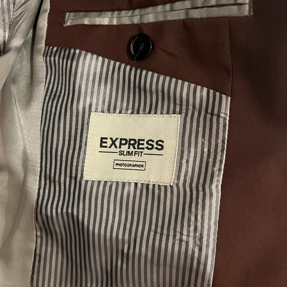 Express Men's Maroon Suit - Picture 3 of 6